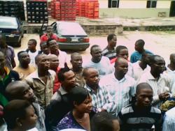 Nigeria_-_dangote-workers-picket-02