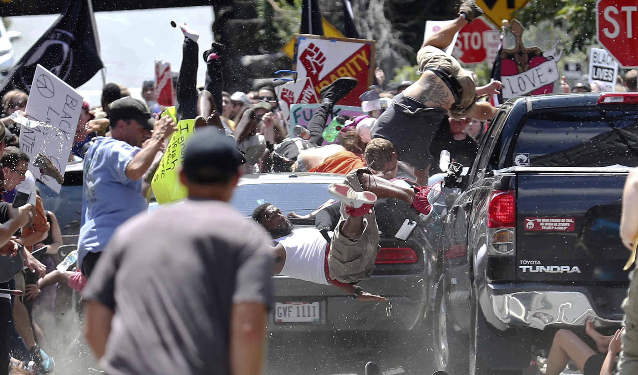 la na charlottesville white nationalists rally 20170812